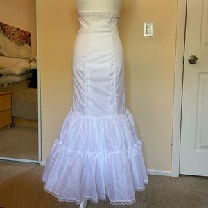 Fit and Flare Slip Sz 2